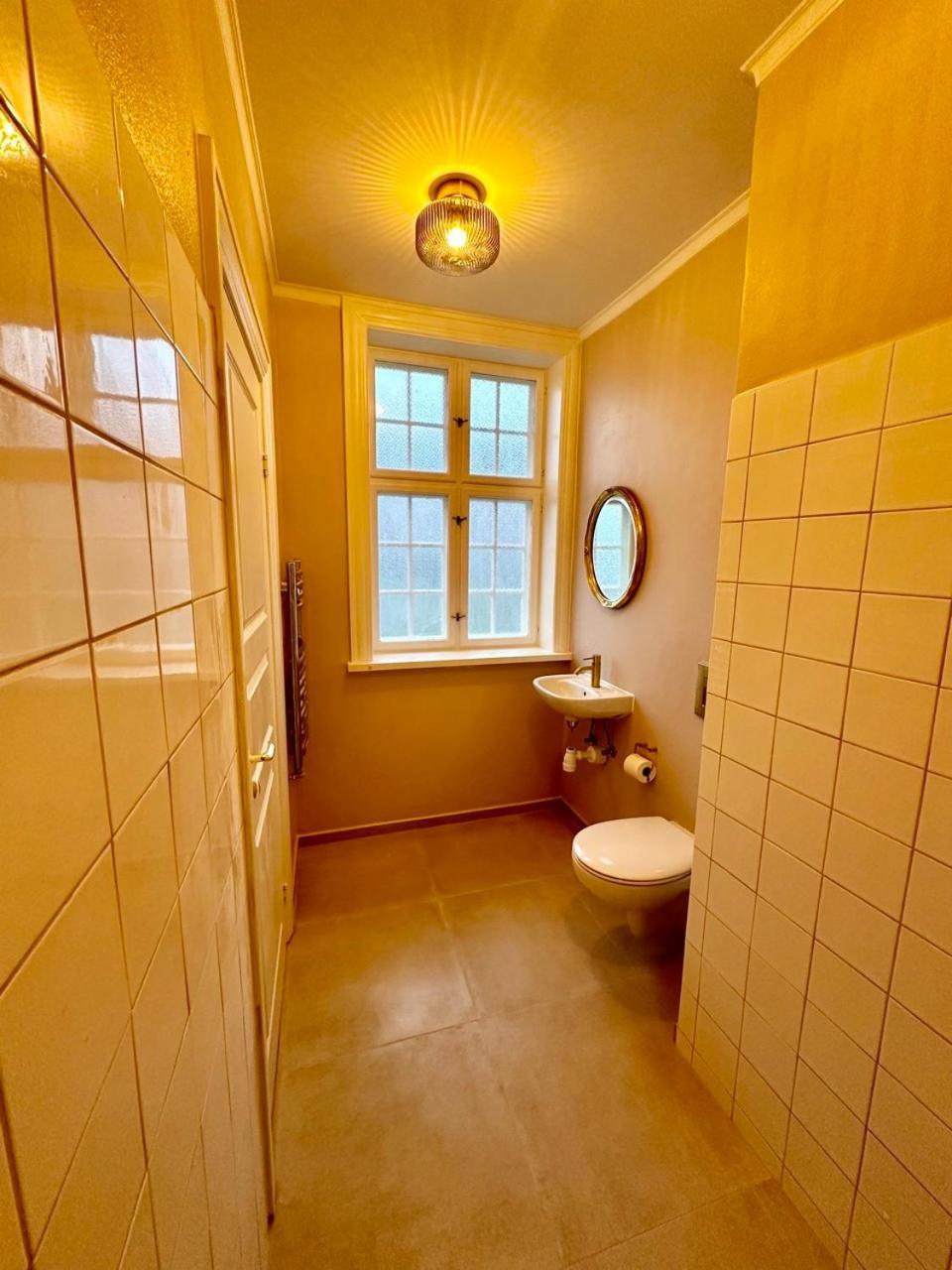 Hirtshals Gamle Station Bed and Breakfast Exteriör bild