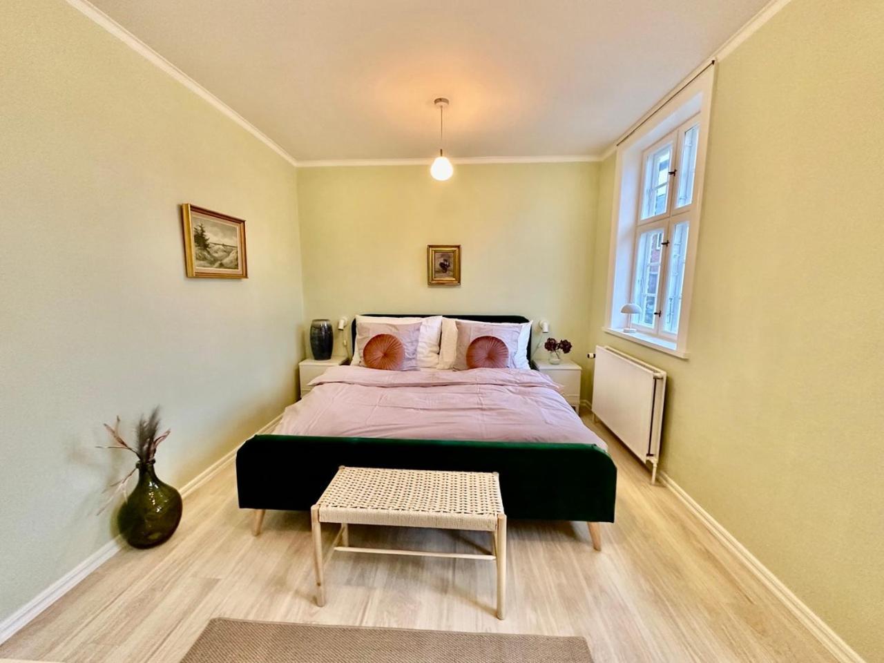 Hirtshals Gamle Station Bed and Breakfast Exteriör bild