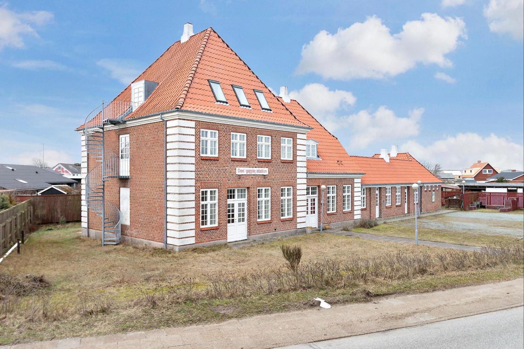 Hirtshals Gamle Station Bed and Breakfast Exteriör bild